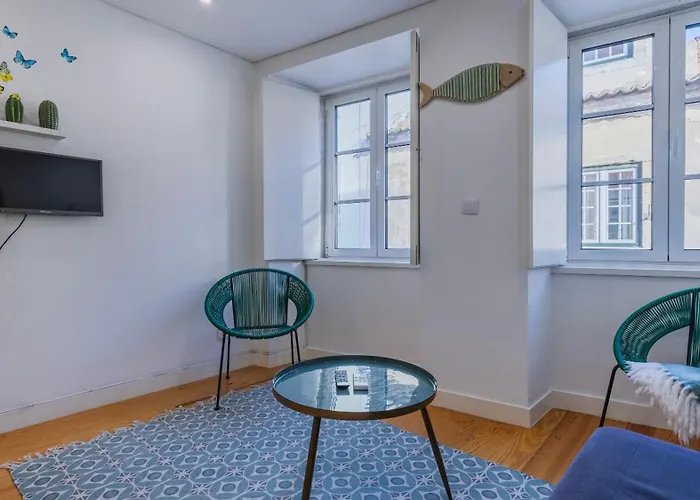 Charming In Bairro Alto By Lovelystay