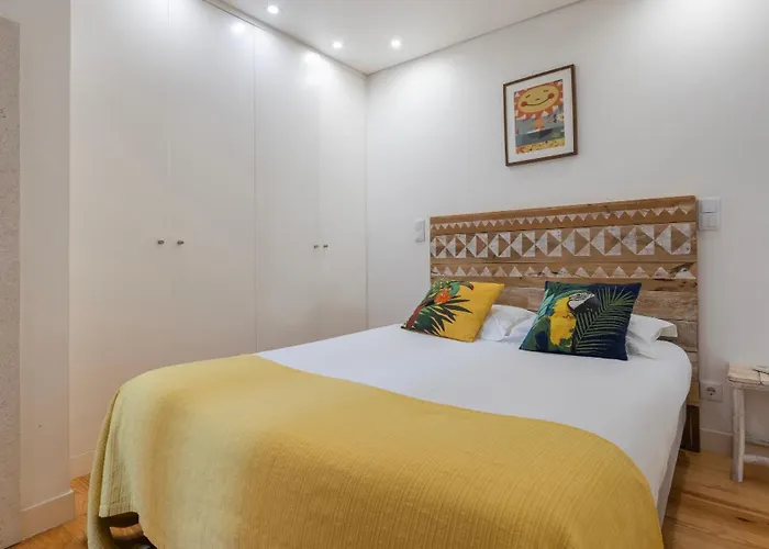 Charming In Bairro Alto By Lovelystay